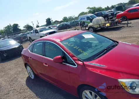 2013 Buick Verano Convenience Group из США, поврежденный, VIN 1G4PR5SK3D4124127